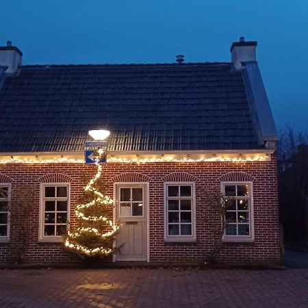 Karakteristiek huis in centrum Winsum Winsum  Bagian luar foto