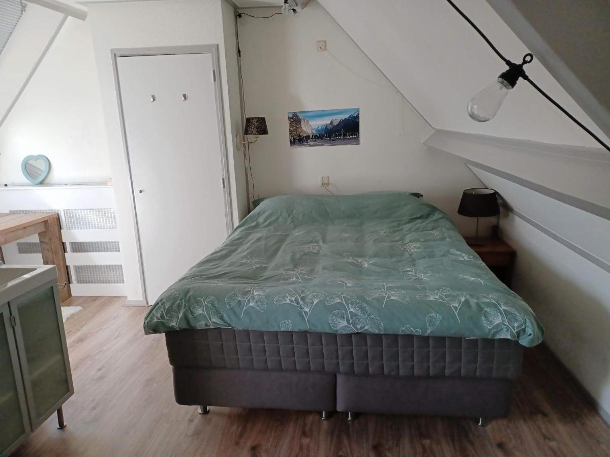 Karakteristiek huis in centrum Winsum Winsum  Bagian luar foto