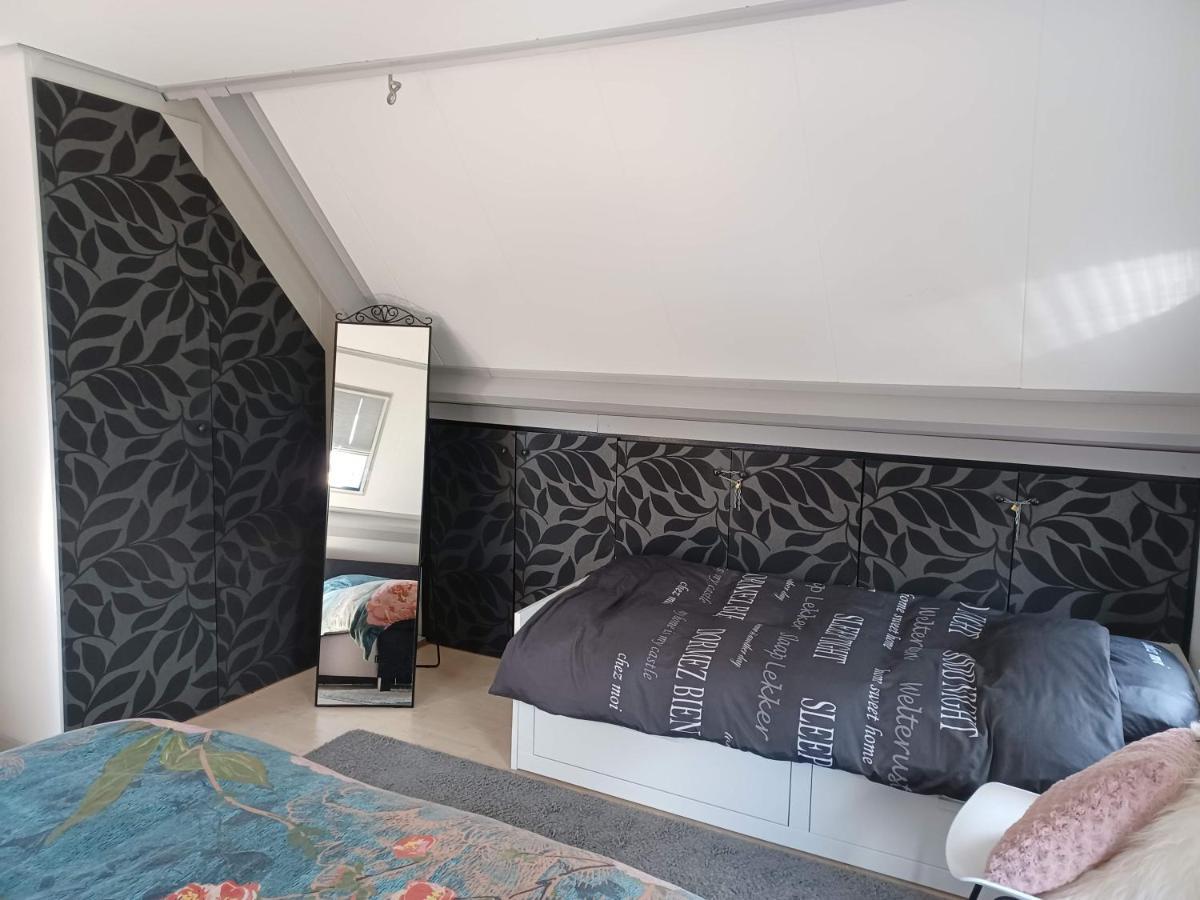 Karakteristiek huis in centrum Winsum Winsum  Bagian luar foto